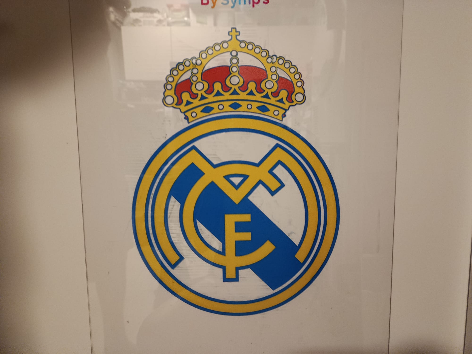 Real Madrid logo