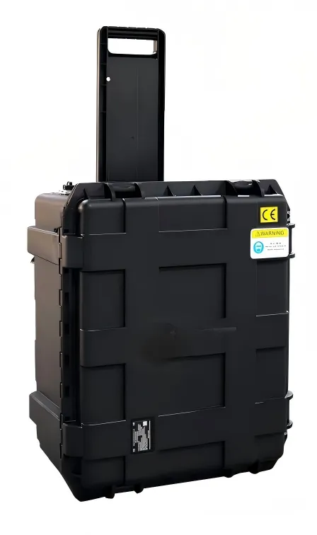 Suitcase cleaner B 1-.webp